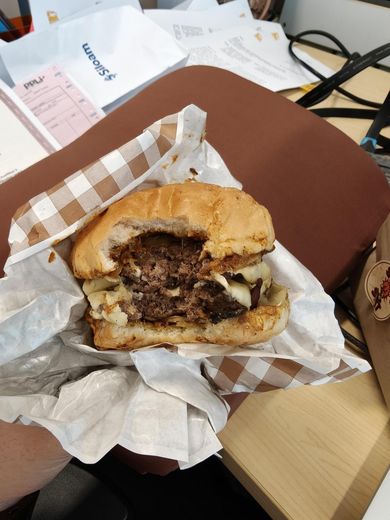 Smash burger break at the desk